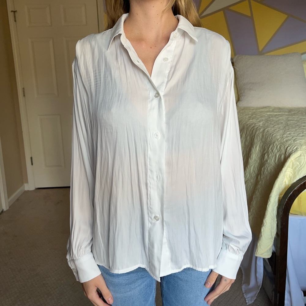 Flowy white top